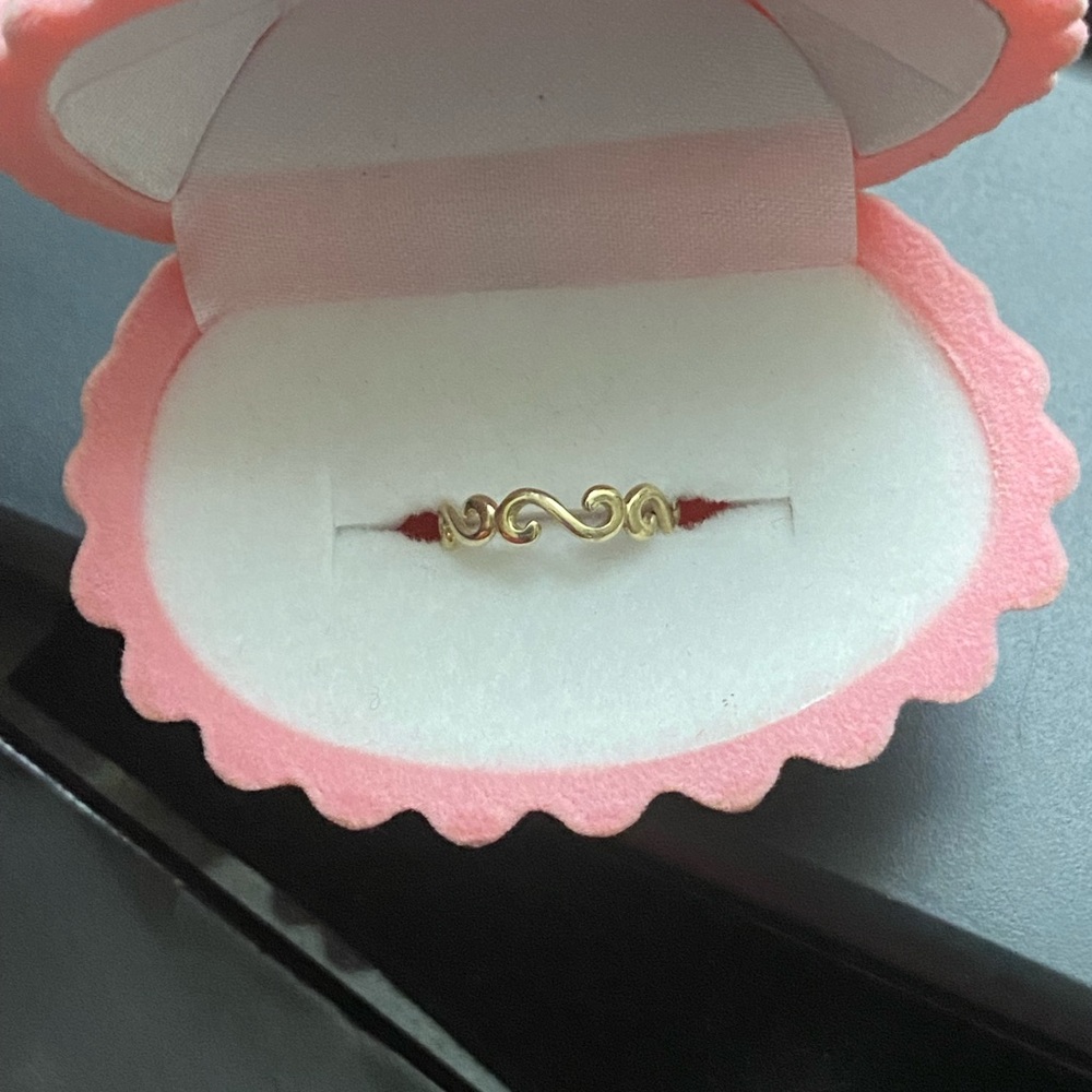 Solid 10k Yellow Gold Swirl Ring - image 3